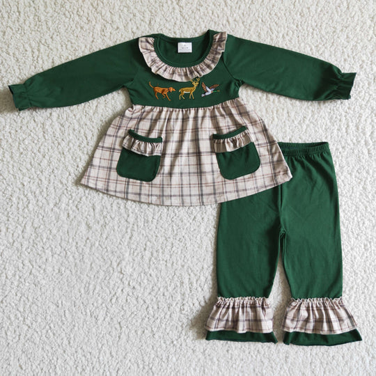 Girl embroidery hunting set